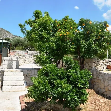 度假居 Marta Ii Your In Seget Center *