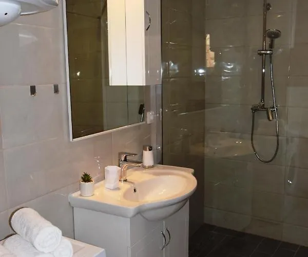 Hébergement de vacances Marta Ii Your In Seget Center *